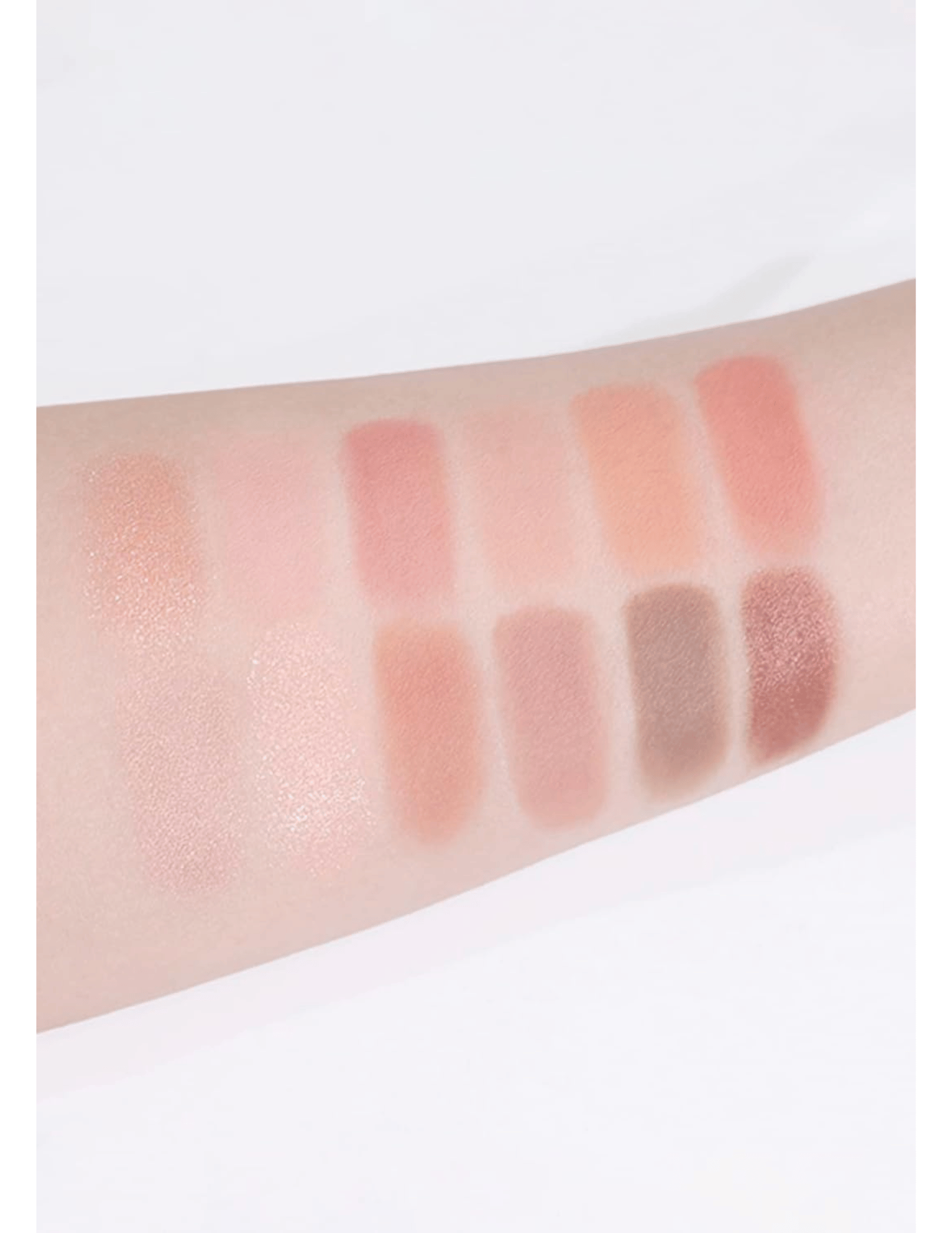 Colorgram Pin Point Eyeshadow Palette | 01 Peach & Coral - Unique Bunny